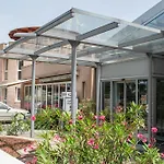 Hotel Ce Plaza 4*