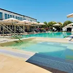 Hotel Ce Plaza 4*