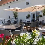 Hotel Ce Plaza 4*