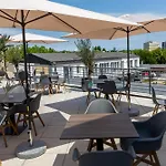 Hotel Ce Plaza 4*