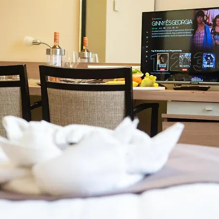 Hotel Ce Plaza 4*