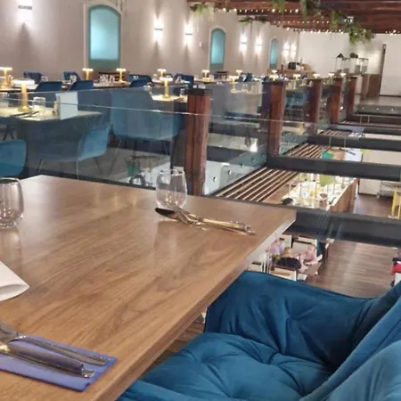 Hotel Ce Plaza