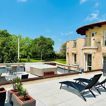 Ce Plaza 4* Siofok
