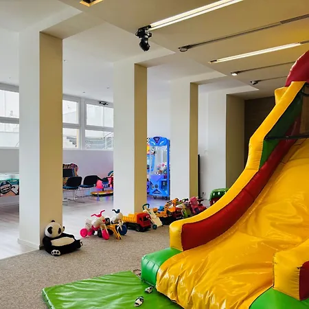 Ξενοδοχείο Ce Plaza 4*