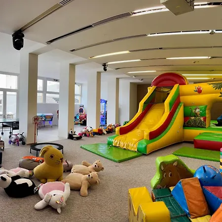 Ce Plaza Szálloda 4*