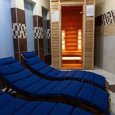 Ξενοδοχείο Ce Plaza 4*