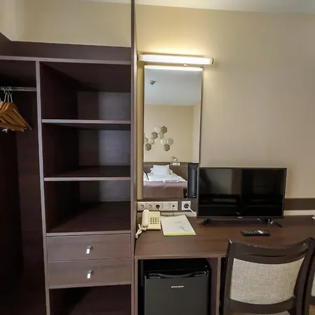Otel Ce Plaza 4*