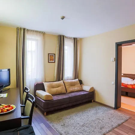 Ce Plaza Hotel