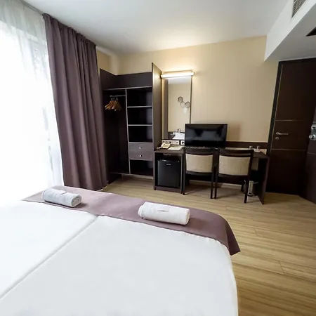 Ce Plaza Otel