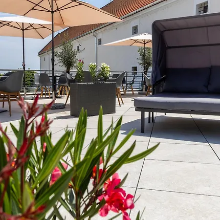 Hotel Ce Plaza
