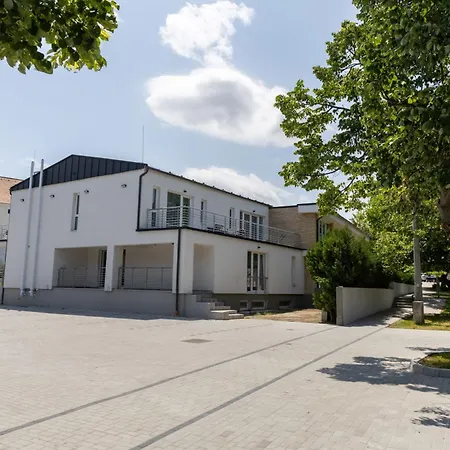 Szálloda Ce Plaza
