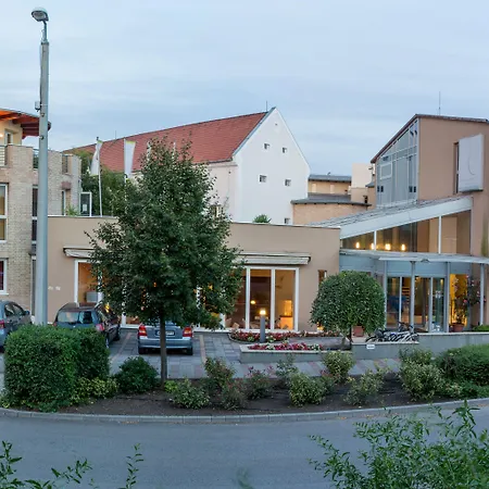 Ce Plaza Отель