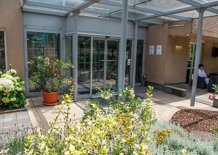 Ce Plaza מלון שיופוק