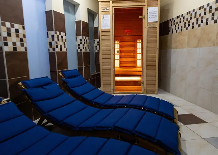 Ξενοδοχείο Ce Plaza 4*