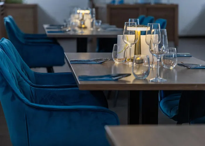 تسي ايه بلازا فندق