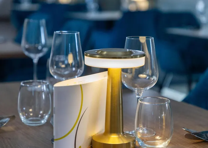 تسي ايه بلازا فندق 4*