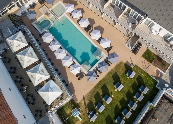 Ce Plaza Hotell Siófok